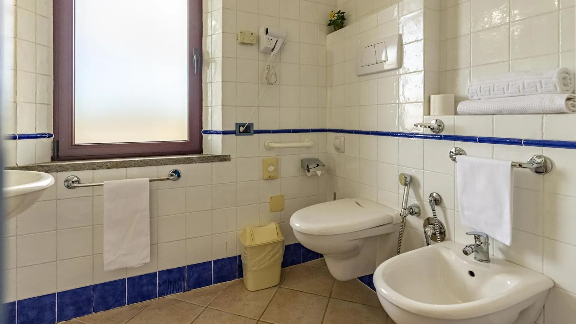 1000 Miglia Hotel Monteroni d'Arbia 3*,  Italy
